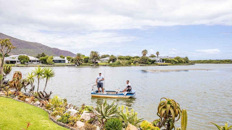 3 Bedroom Property for Sale in Lake Michelle Western Cape